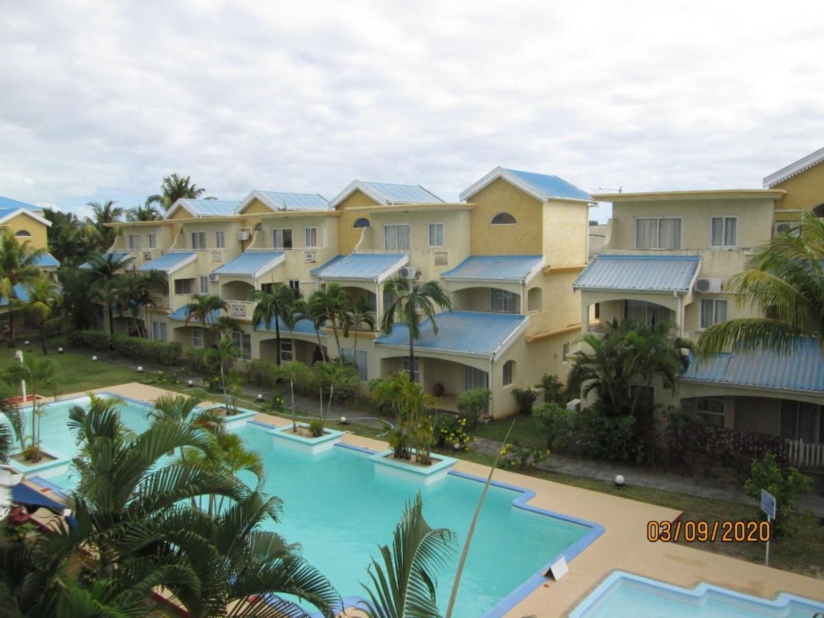 Grenadier A Flic en Flac Exterior photo
