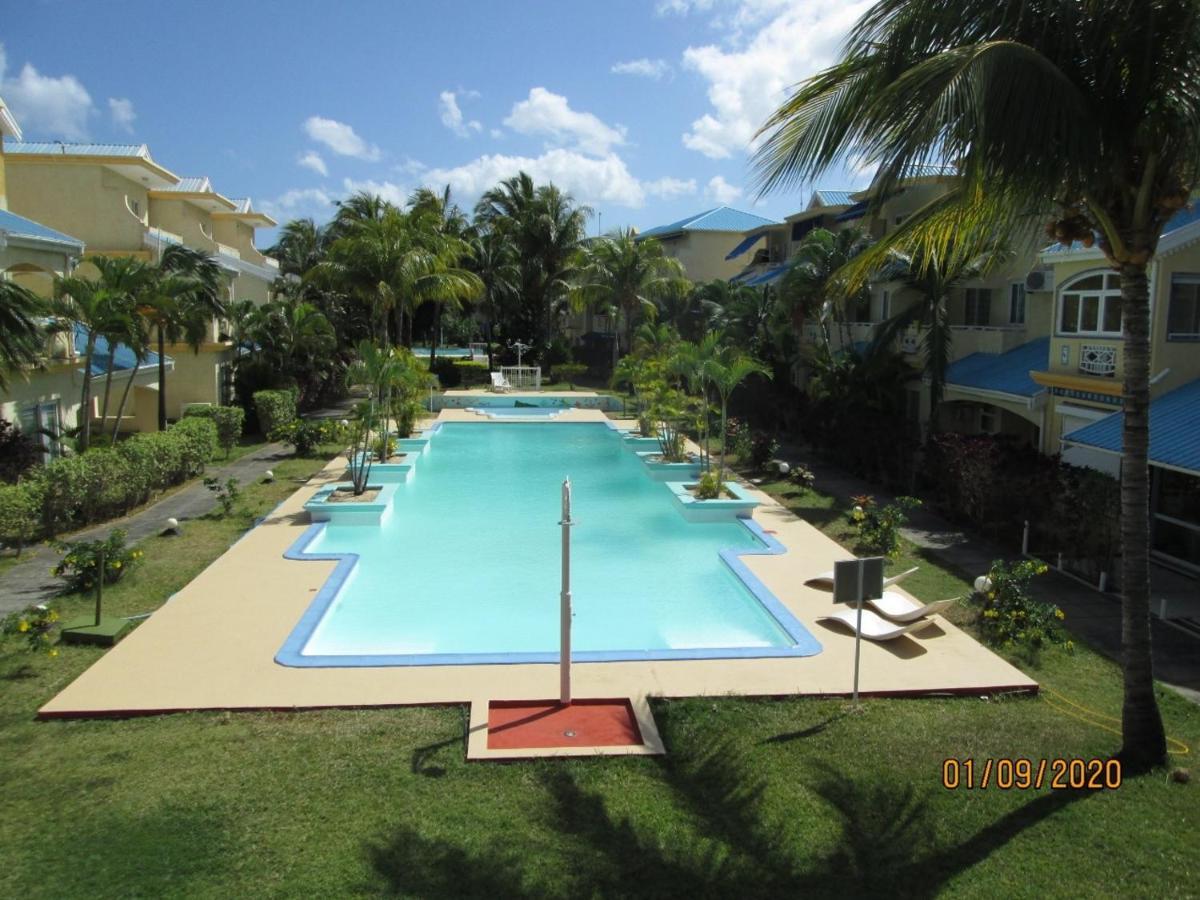 Grenadier A Flic en Flac Exterior photo